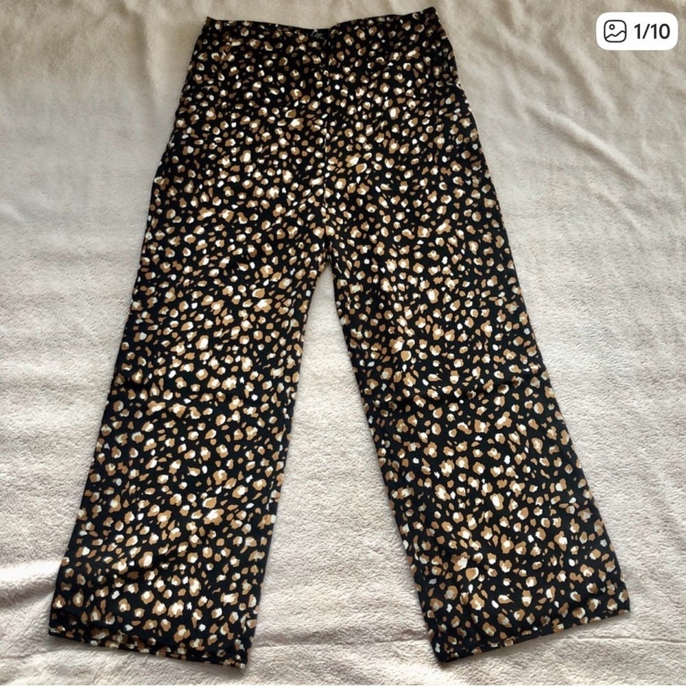 Stylish Black and Brown spot Women's Pants set - Picture 2 of 3